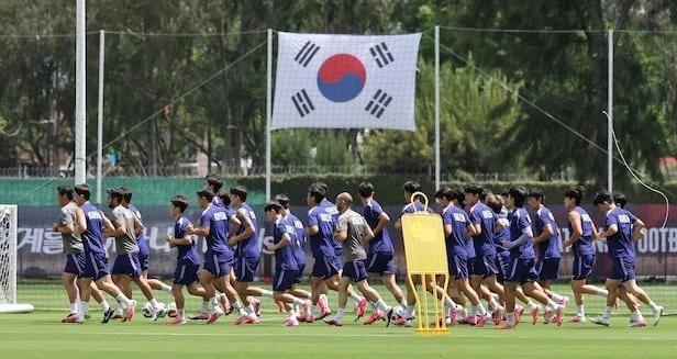 韩国队世界杯训练营现不明无人机 墨军方紧急处置