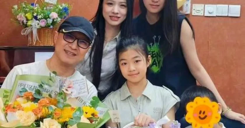汪峰花26万学费给森林北养女儿，女方拎爱马仕贵气