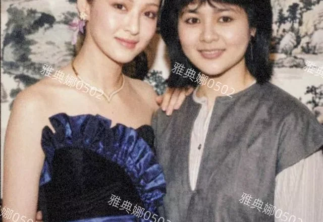 关之琳也有被比下去的时候，站在她身边黯然失色