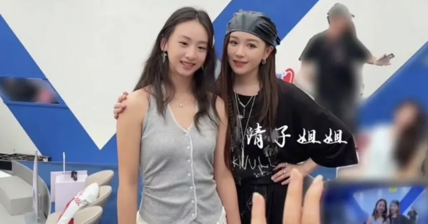 田亮带女儿当翻译,.18岁森碟英语流利不怯场,比爸爸矮半头个不高