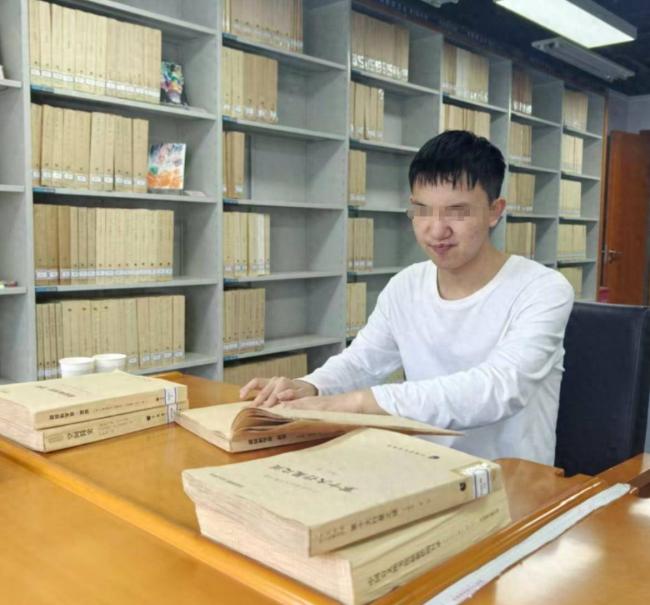 郭斌：6岁被伯母挖掉双眼 今高考分数721