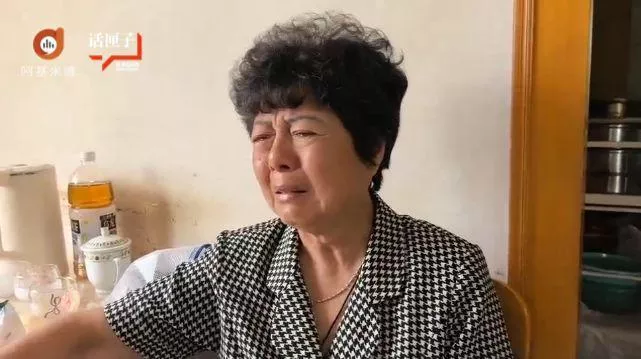 上海44岁独居男子突然病重昏迷，“救命钱”取不出