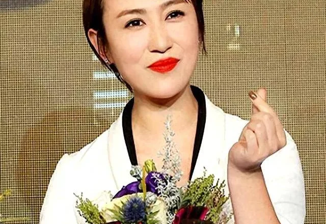 43岁马丽近况曝光!与小11岁许文赫育有儿子,再次传来喜讯