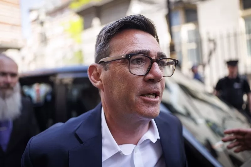 遭特朗普讽刺后，英首相最热人选拒绝美国邀请