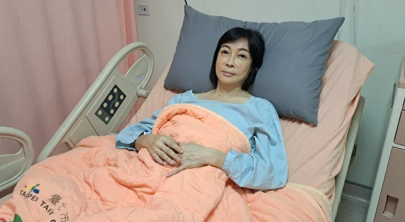 癌指数破千 医生警告命在旦夕！顾婕认命住院化疗