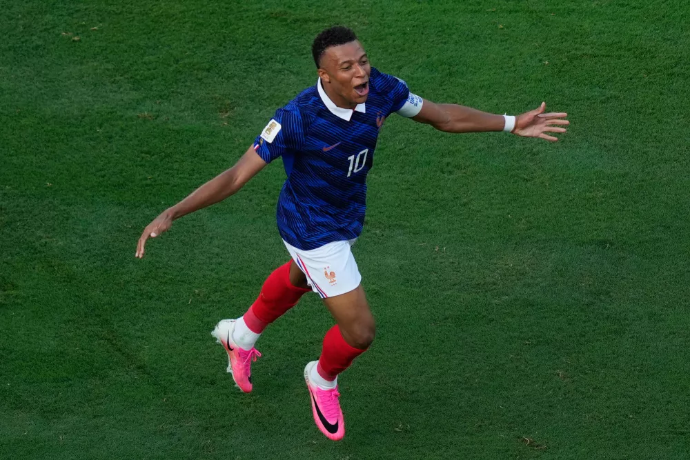 法国3-0瑞典!姆巴佩双响连刷纪录