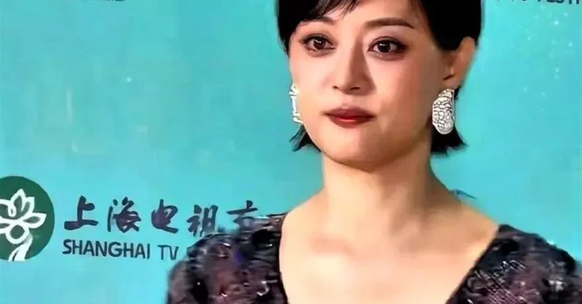 孙俪在后台偶遇杨紫开口就问:有好戏能不能介绍介绍我?