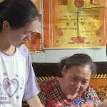 河南高考699分女孩爆火后,自媒体将镜头架在其家门口开直播