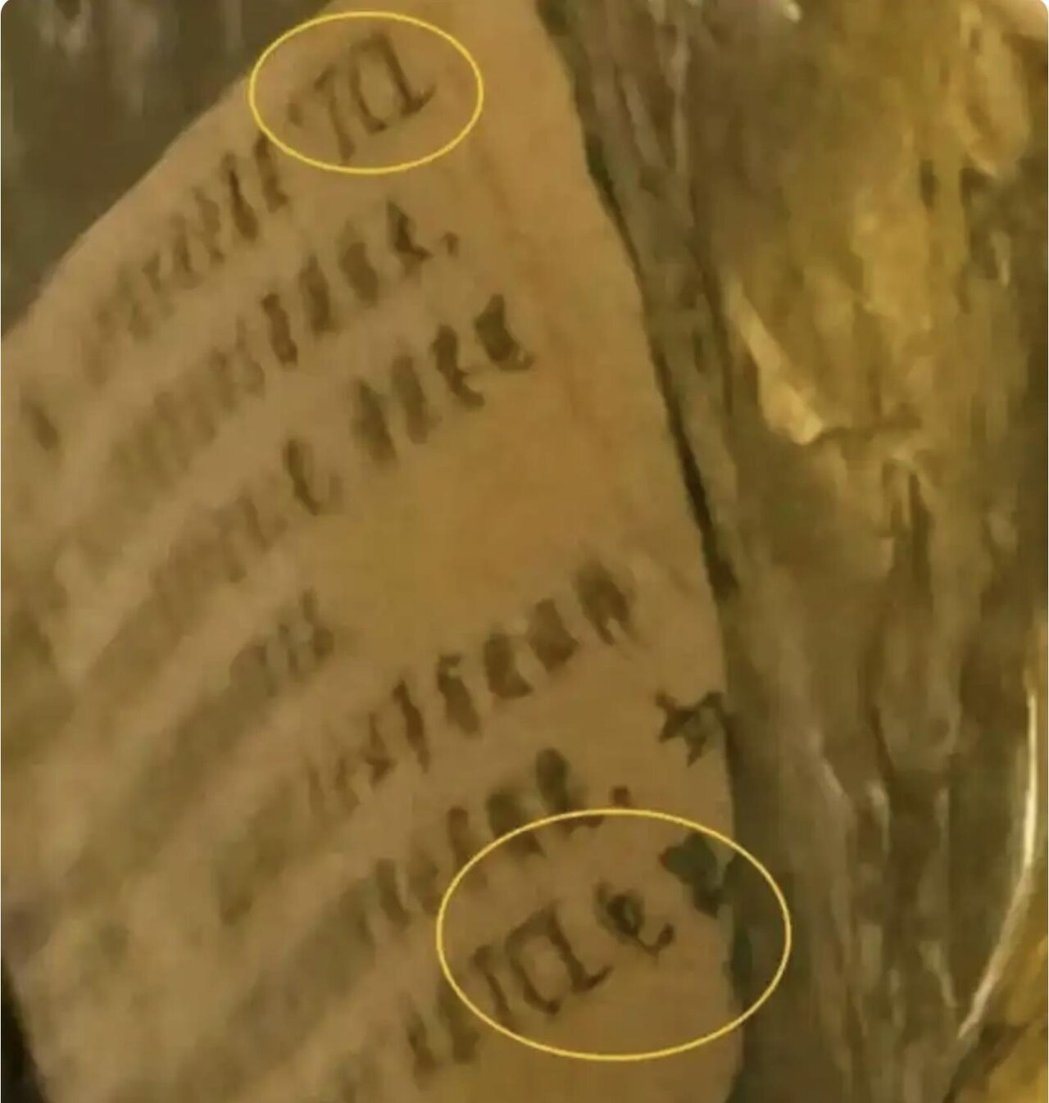 青海省博物馆镇馆之宝-国家一级文物永乐款鎏金铜观音菩萨像身上,被发现出现疑似科企... 青海省博物馆镇馆之宝-国家一级文物永乐款鎏金铜观音菩萨像身上,被发现出现疑似科企...