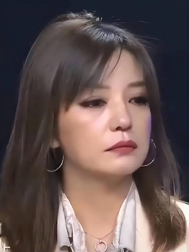黄有龙:与赵薇结婚当生意 离异后两人仍联系 黄有龙:与赵薇结婚当生意 离异后两人仍联系