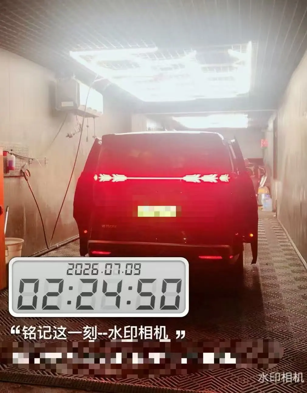 男子深夜打专车在后座留下粪便离开,司机回应