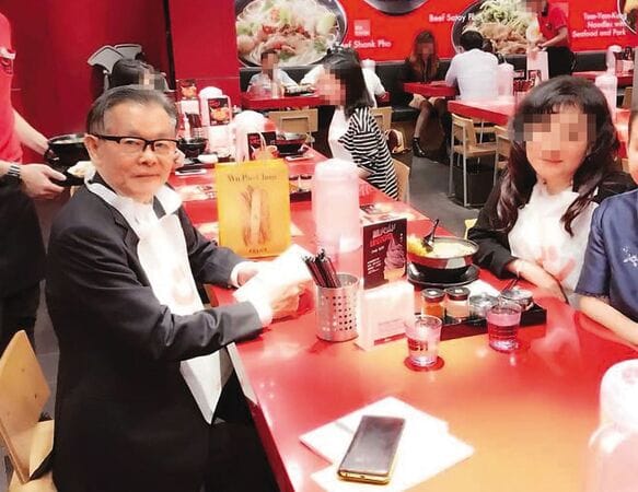 张俊宏(左)与黄姓女友(右)同居多年,资产都登记在黄的名下。 图:翻摄张俊宏脸书