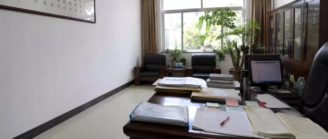 暑假来了,教师出省还需要报备?