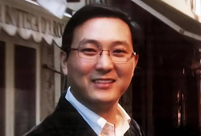 她是密春雷前妻,独居崇明岛养龙凤胎