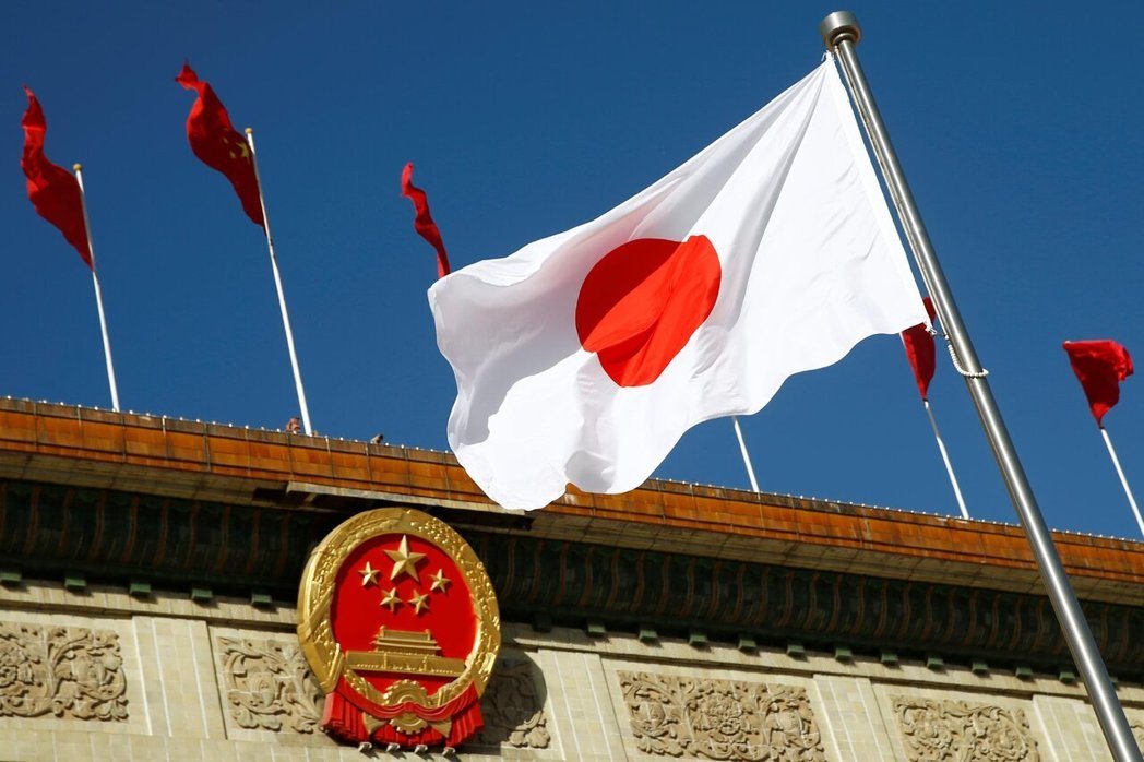 大陆浙江温州一艘耗资逾2亿元人民币(约新台币9.5亿元)打造、已闲置约14年的「... 大陆浙江温州一艘耗资逾2亿元人民币(约新台币9.5亿元)打造、已闲置约14年的「...