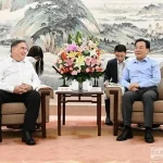 江苏省委书记会见美国飞虎队老兵后代代表团