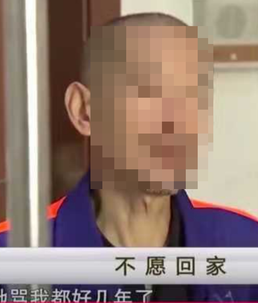 生父残忍杀害女儿后移到厕所宣称他杀,误导警方查案。 (图/翻摄微博) 生父残忍杀害女儿后移到厕所宣称他杀,误导警方查案。 (图/翻摄微博)