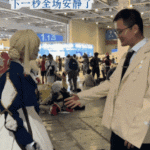 天生没右手的00后女孩，在cos界没有对手了