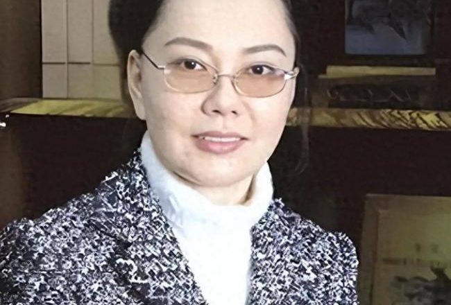 8年狂敛14亿，爆红金融才女结局大快人心