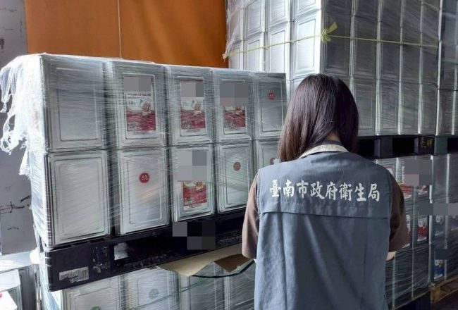 摊开问题油流向!台南39家使用名单曝光、千公斤油品急回收