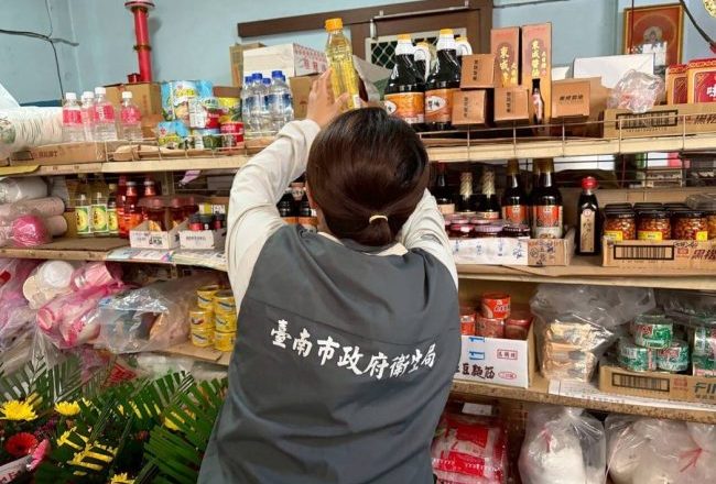 中联油脂问题品延烧 台南13校午餐供应链受影响 全市34业者遭波及